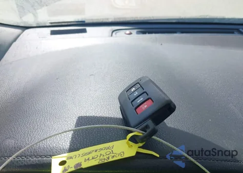 2018 Toyota Corolla Se from USA, damaged, VIN 2T1BURHE7JC975877